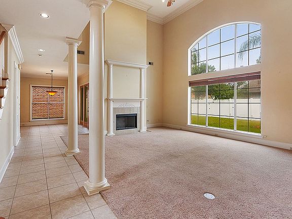 3rd image of 1757 Sherbrooke Ln