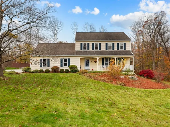 6 Apple Hill Rd, Sturbridge, MA 01566