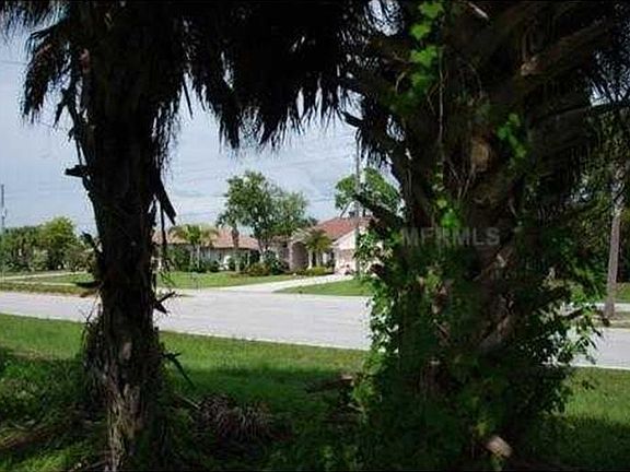 2nd image of 281 Rotonda Blvd N