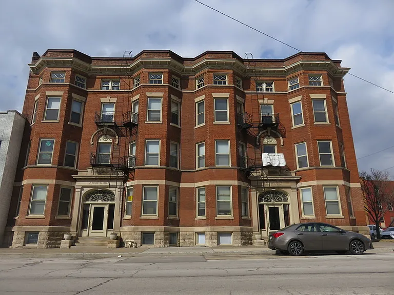 604 W 3rd St #3B — Photo 1