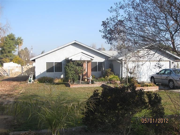 1st image of 17459 Camden Dr