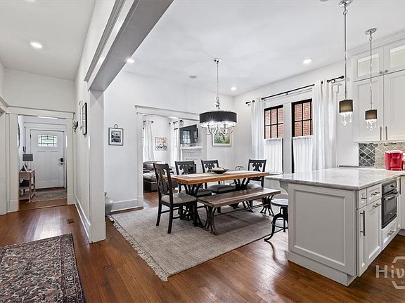 4th image of 714 E 36th Street