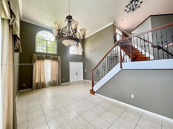 5th image of 13724 NW 15th St