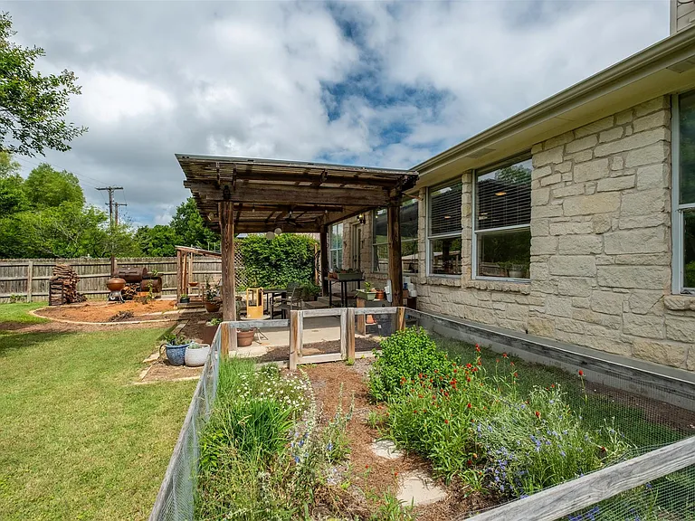 16853 Tortoise St — Photo 34