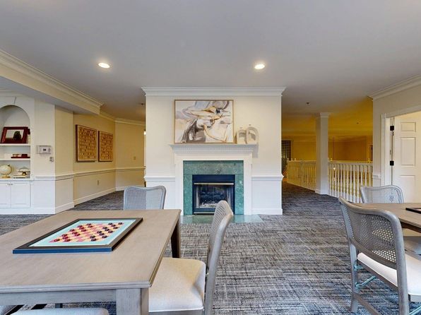 2848 Lenox Rd NE APT 323
