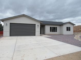 5710 N Laura Ln, Rimrock, AZ 86335