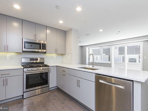 2nd image of 712 S Sartain St #1