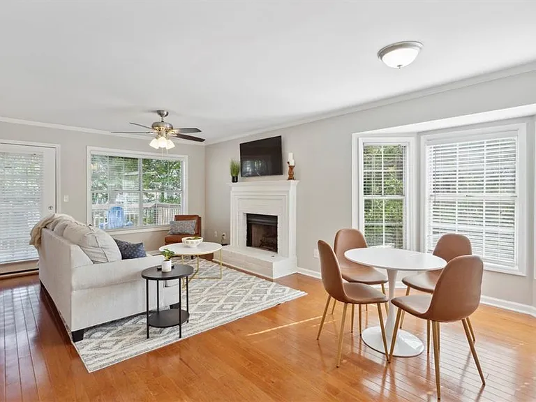 5212 Laurel Bridge Dr SE — Photo 6
