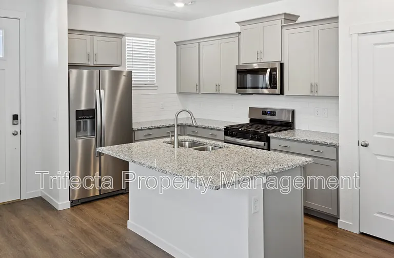 632 Thoroughbred Ln — Photo 7