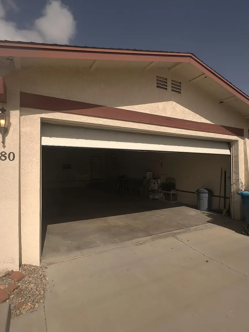 3 bed, 1373 sqft, $1,985 — Photo 3