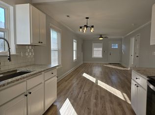 917 S 11th St, Wilmington, NC 28401