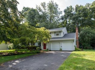 37 Linda Ct, Delmar, NY 12054
