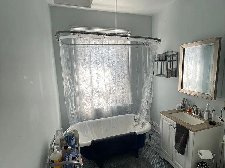 528 S Pine St — Photo 6