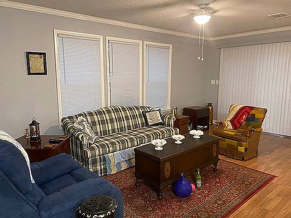5th image of 1574 Flora Lee Dr