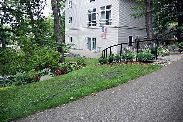 approaching apartment front steps and front door - 3750 Pilot Knob Rd