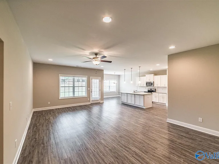 3029 Crystal Creek Dr — Photo 10
