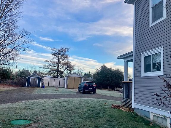 4th image of 1223 Plains Rd