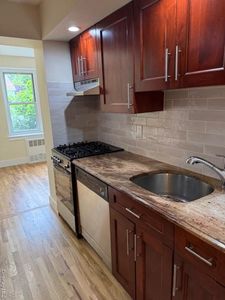 250 W Merrick Road #2R, Freeport, NY, 11520