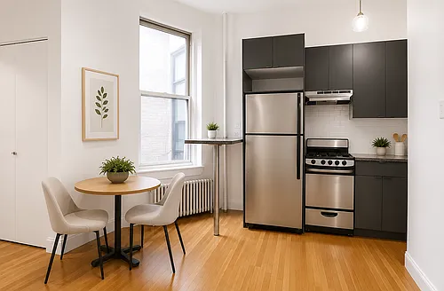 225 E 14th St #4-D Photo 1