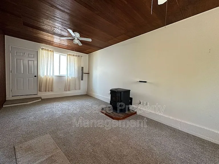 500 S 3rd Pl — Photo 5