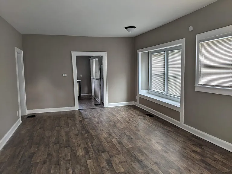 4101 Cornelius Ave — Photo 3