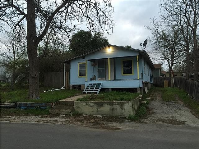 2nd image of 709 Burkett St
