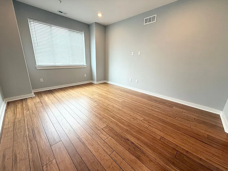 2923 Gerritt St — Photo 12