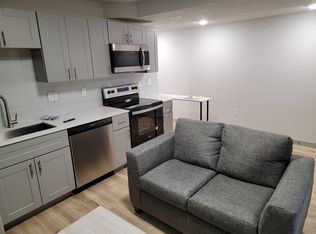 58 E John St #5, Champaign, IL 61820