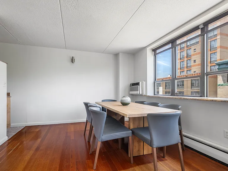 220 Manhattan Ave #5H — Photo 5