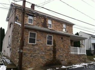 1129 Furnace St, Hellertown, PA 18055