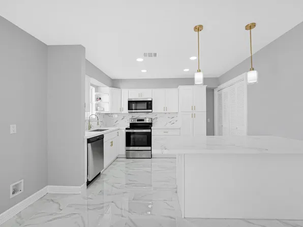 6326 Cambridge Glen Ln, Houston, TX 77035