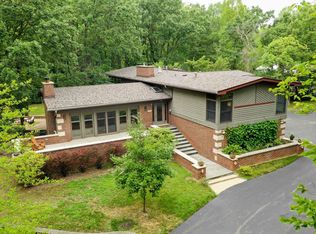 2765 Edgewood Ln, Riverwoods, IL