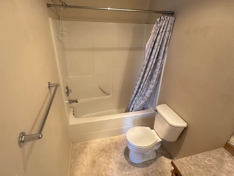 2382 NE Mary Rose Pl #2 — Photo 13