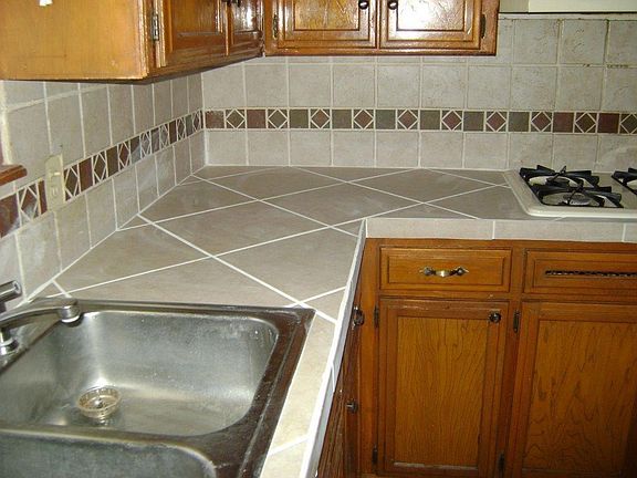 4th image of 2442 NW 41st St
