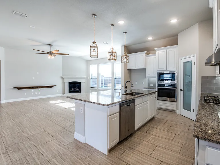 3411 Kodiak Dr — Photo 5