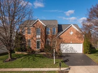 105 Pheasant Pl SW, Leesburg, VA 20175