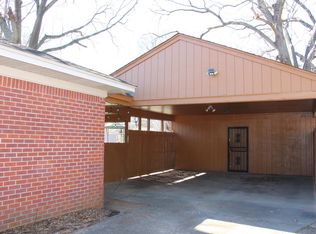 1611 Colonial Rd, Memphis, TN 38117