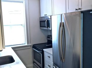 6242 North Dr APT 2E, Saint Louis, MO 63130