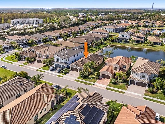 2nd image of 11720 Oakwood Preserve Pl