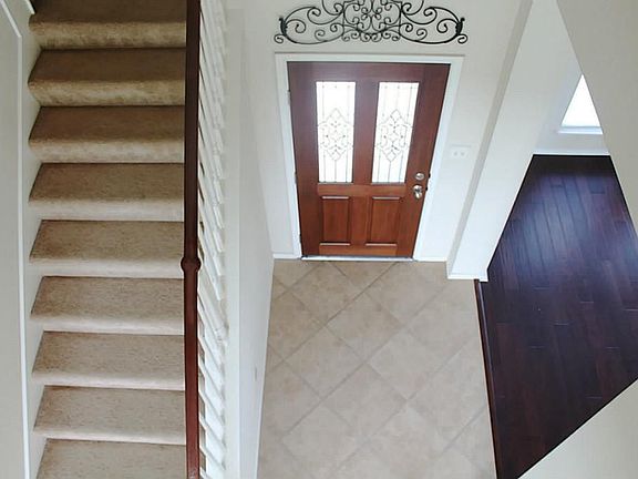 3rd image of 6003 Lakebluff Ct