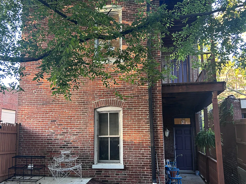 923 Withnell Ave
