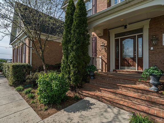 3rd image of 38562 Bettis Dr