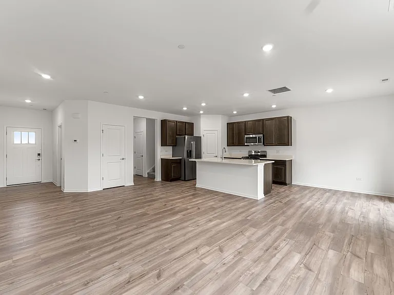 12195 Dodwell St — Photo 5