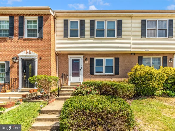 11 Briarstone Ln, Gaithersburg, MD 20877