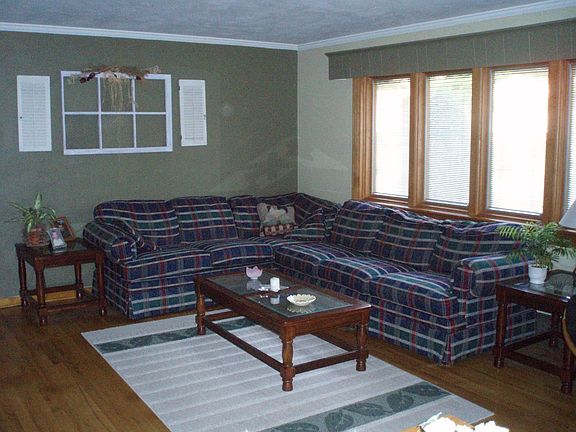 2nd image of 163 Greylock Dr