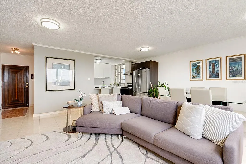 Building Photo - 1704 San Patricio #1704