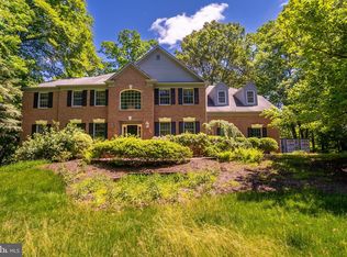 16 Cliffview Ct, Princeton Junction, NJ 08550