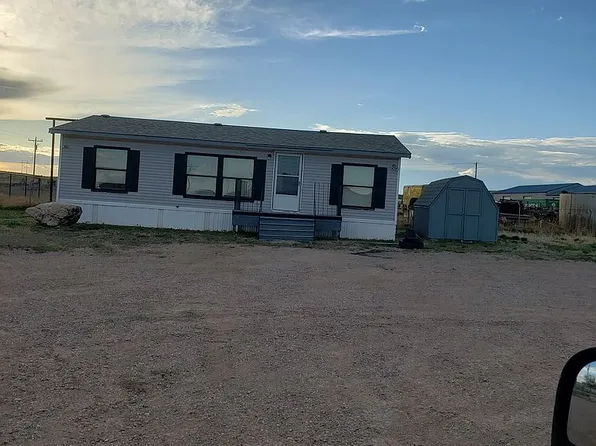 8 Cantel Dr, Newcastle, WY 82701