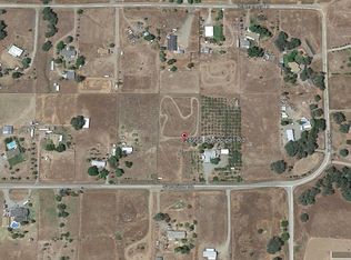 28950 Sandpiper Rd, Tollhouse, CA 93667