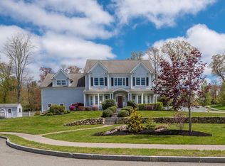 74 Walnut Hill Dr, Scituate, MA 02066